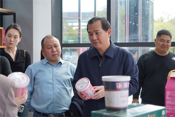 参观米兰官塘校区