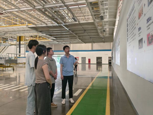 参观车间