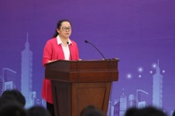 米兰教师做客“2018年大学生公益创业大讲堂”并作主题演讲
