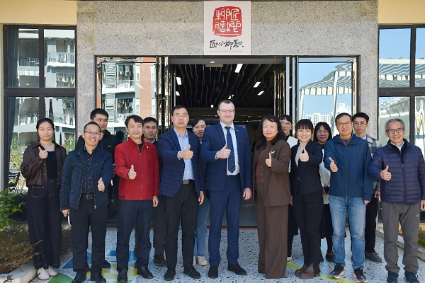 白俄罗斯国立技术大学代表团到米兰考察交流