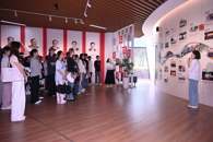 米兰青马班学员赴柳州青少年宫参观党的柳州青年运动史展览