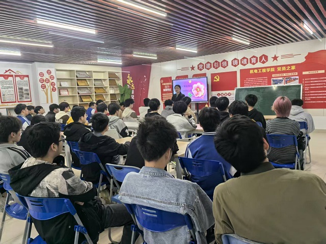 专题辅导现场