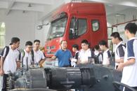 米兰迎来柳州市第九中学师生入校体验职教风采