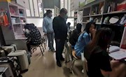 “暖心慰问、护航学习”，贸易与旅游管理学院深入寝室走访慰问学生