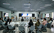 贸旅学院召开新入职教师春季学期座谈会