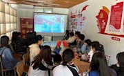 贸易与旅游管理学院2022空中乘务1班团支部开展学习宣传贯彻党的二十大精神进“一站式”学生社区活动