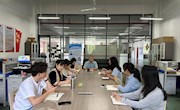 贸易与旅游管理学院召开心理案例研讨会