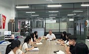 贸易与旅游管理学院召开安全稳定工作专题会议