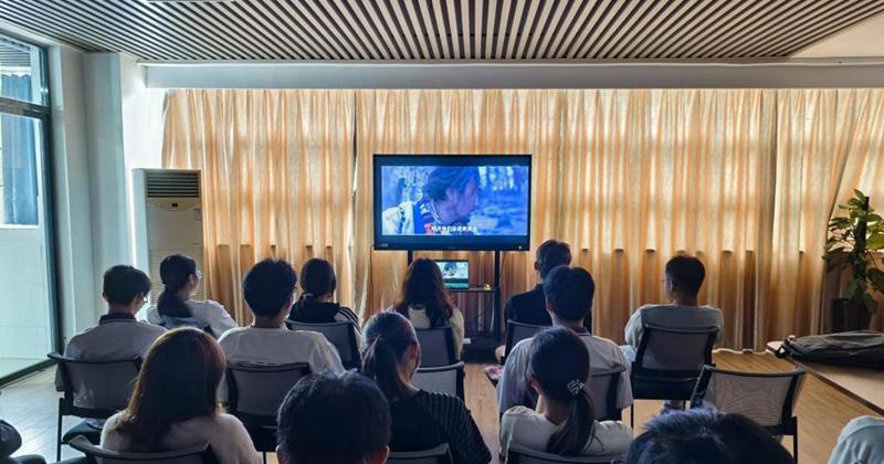 石榴籽”辅导员工作室开展民族小剧场第4期观影活动圆满落幕